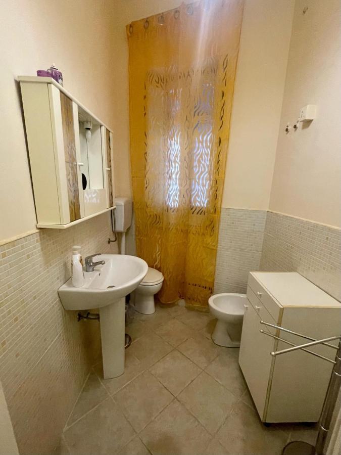 פלרמו Apartament Dimora Di Maury A Due Passi Dai Trasporti E Da Ballaro מראה חיצוני תמונה