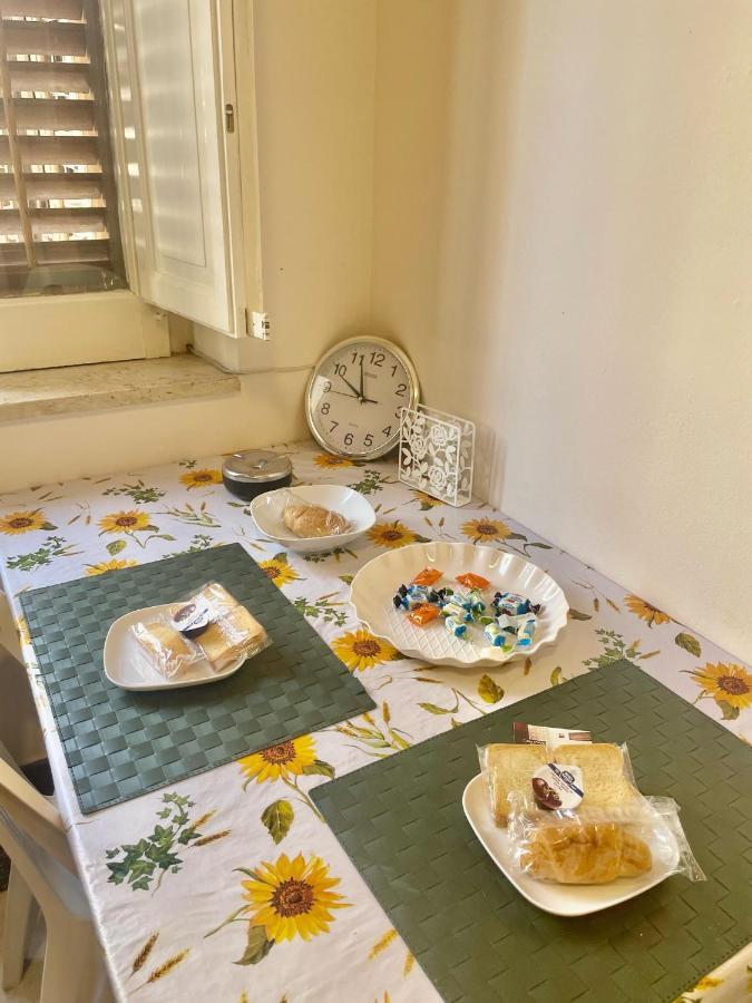 פלרמו Apartament Dimora Di Maury A Due Passi Dai Trasporti E Da Ballaro מראה חיצוני תמונה
