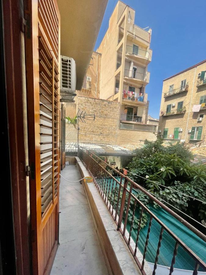 פלרמו Apartament Dimora Di Maury A Due Passi Dai Trasporti E Da Ballaro מראה חיצוני תמונה